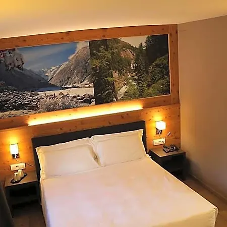 Dada Mountain Hotel