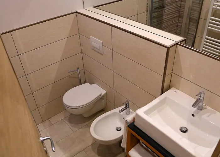 Dada Mountain מלון