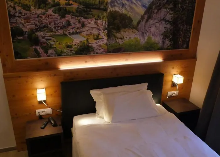 Dada Mountain מלון 3*